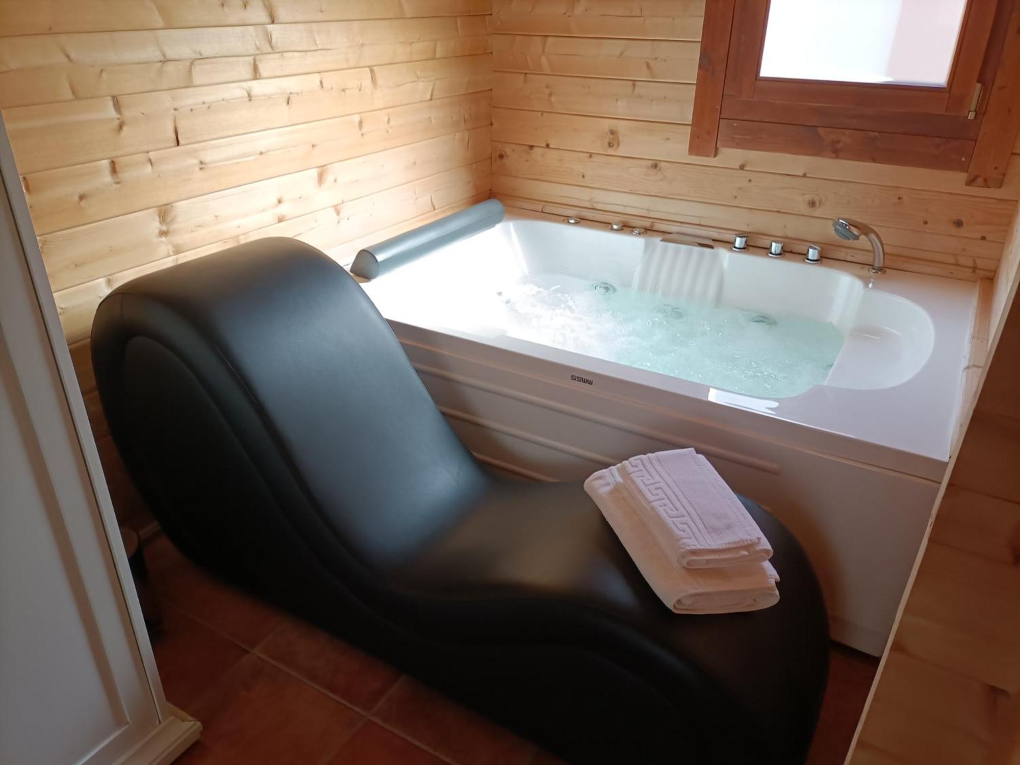 La Dehesilla De Toledo Escapada Romantica Jacuzzi Sillon Tantrico Cobisa Zewnętrze zdjęcie