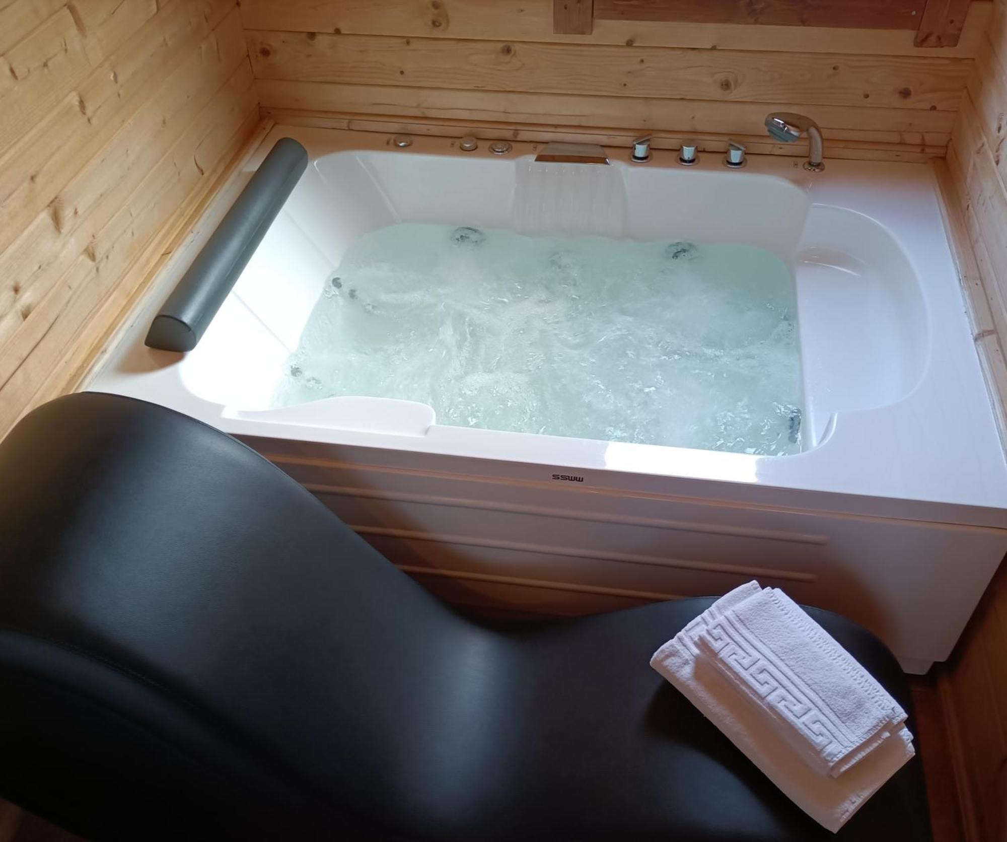 La Dehesilla De Toledo Escapada Romantica Jacuzzi Sillon Tantrico Cobisa Zewnętrze zdjęcie